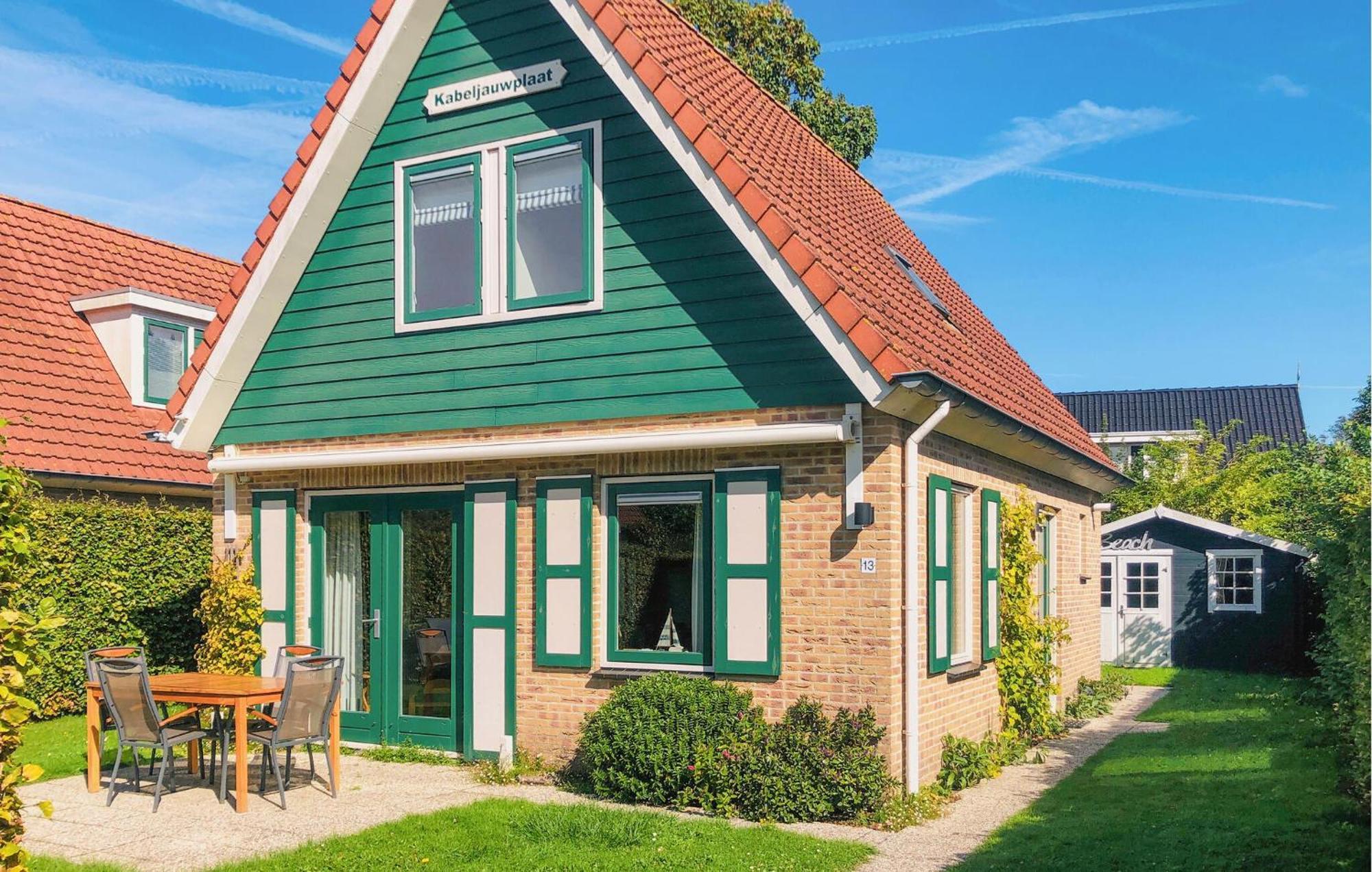 3 Bedroom Lovely Home In Zonnemaire Экстерьер фото